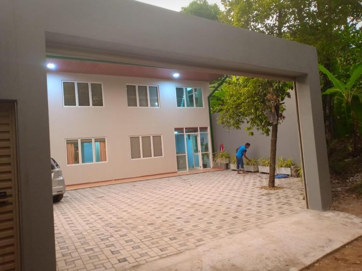 Fox Villa Wattala Exterior photo